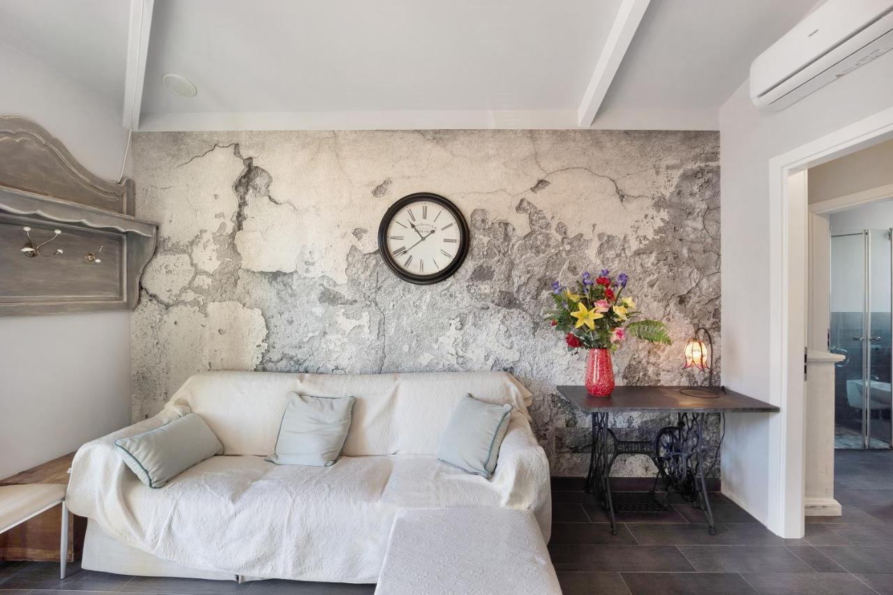 Casa Girasole 600 Mt Dal Mare Apartment Imperia Exterior photo